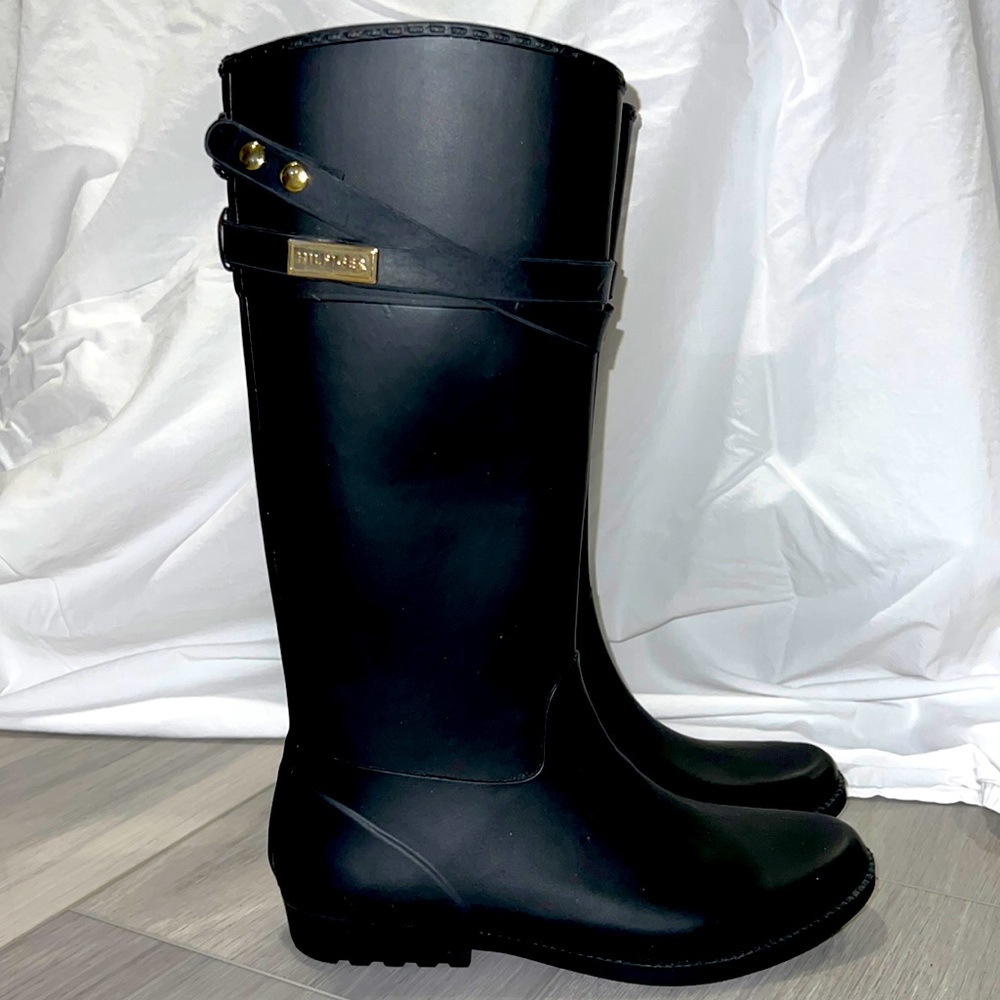 Tommy Hilfiger Rain Boots, black, size 9. Brand new, Never worn!